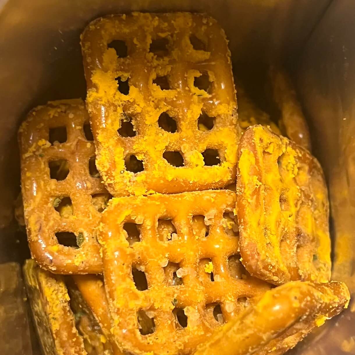 Granny’s Cheddar Pretzels – 50mg THC Per Bag