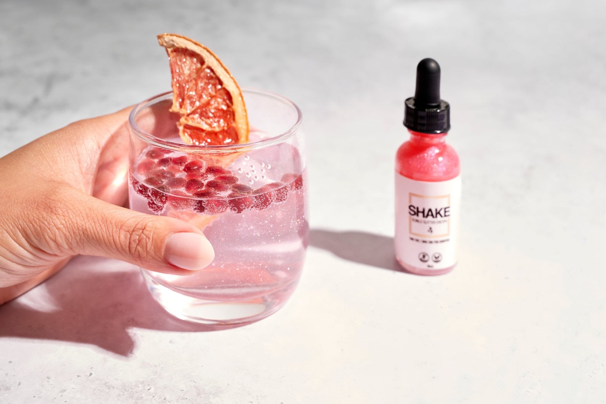 SHAKE Cosmo Pink – Infused Edible Glitter Drops | THC + CBG